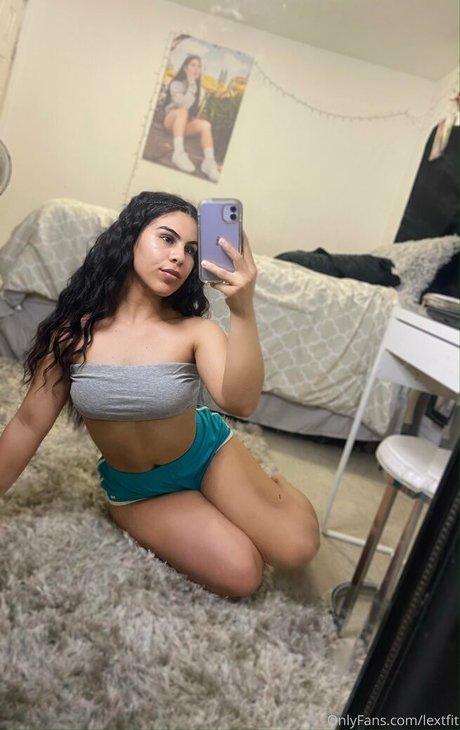 alexisbtelles only fans pic