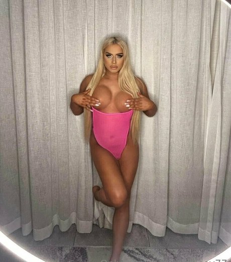 candicev77 onlyfans sexy