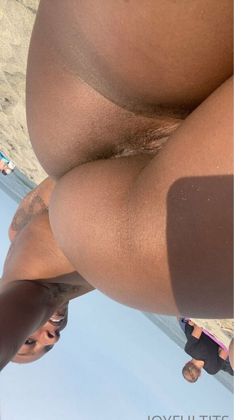 joyfultits onlyfans nude