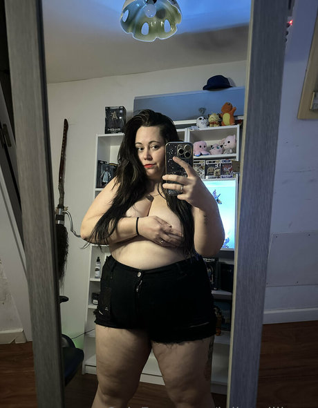 julietwilliams onlyfans leajs