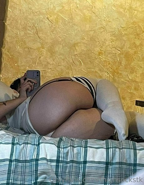 thighsockstk free onlyfans