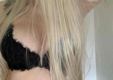 albayey only fans pic