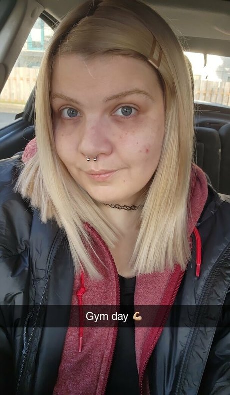 awkwardsxccxbxs onlyfans de