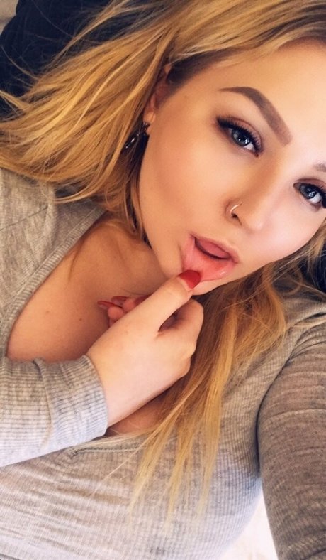 adelia adele onlyfans porn