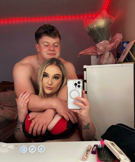 Emily Gillick ass onlyfans