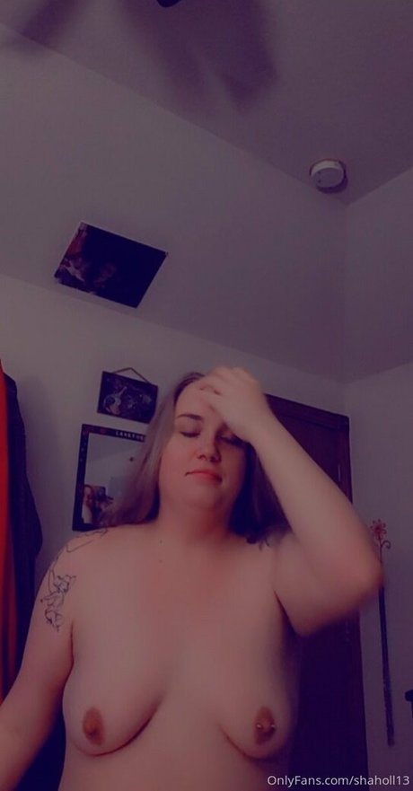 shaholl13 onlyfans ass