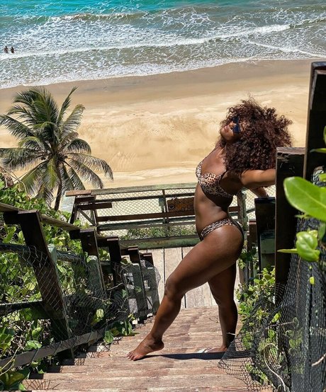 Erika Januza onlyfans fotos