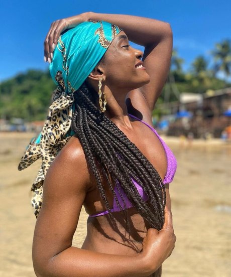 Erika Januza ass onlyfans