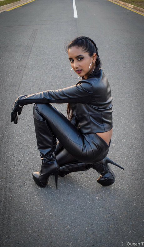 thequeentrish onlyfans porn leak