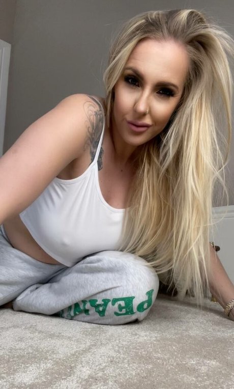 Lucy Tease onlyfans porn