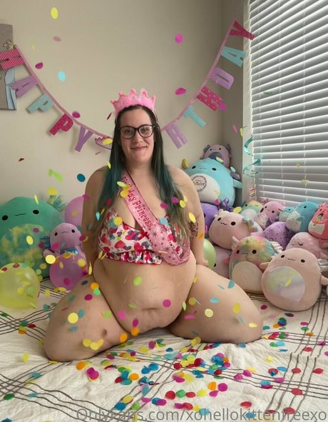 xohellokittenfreexo onlyfans leaked tits