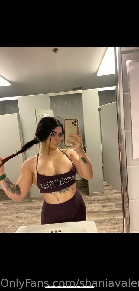 shaniavalero onlyfans nudes leak