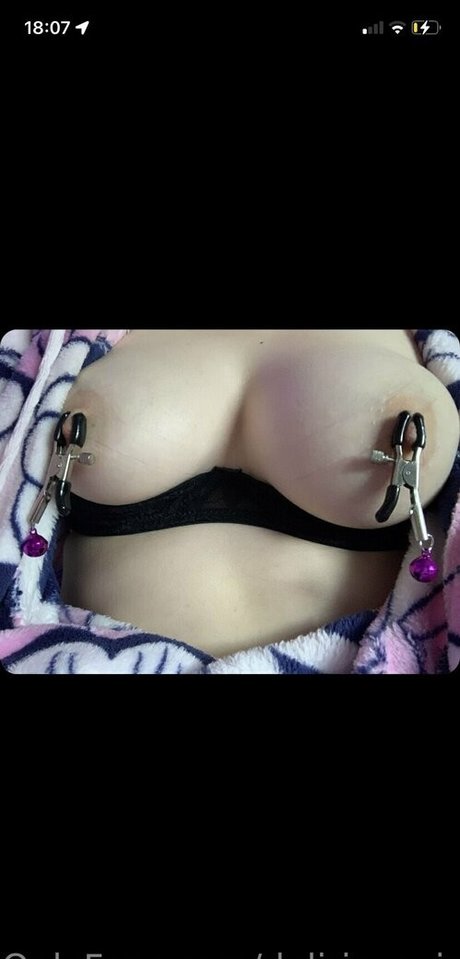 deliriousvirgo onlyfans leaked.