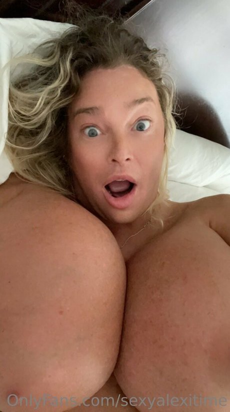 sexyalexitime onlyfans nudes leak