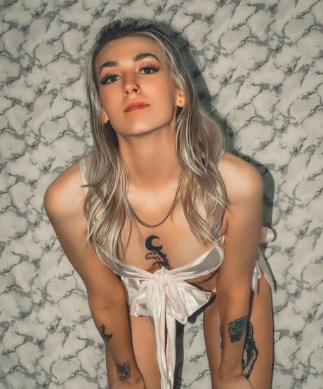 Kara Bella Profile image