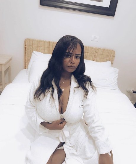 asian gilf onlyfans top img