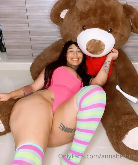 annabellrios only fans leaks