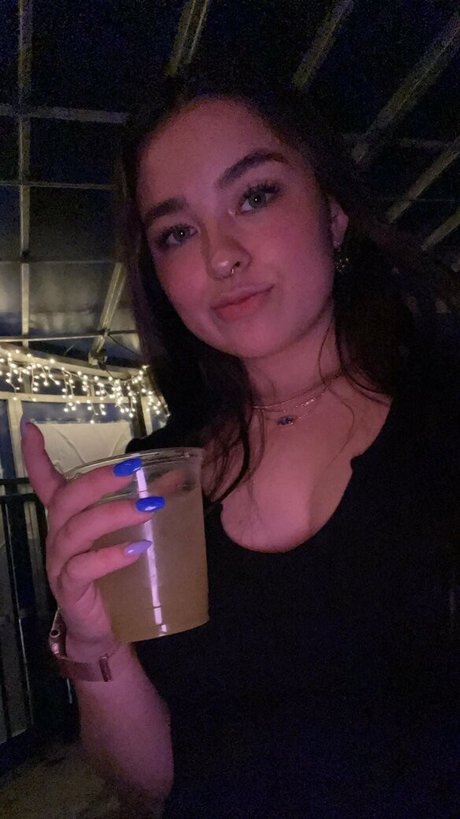 rrissarae onlyfans nudes