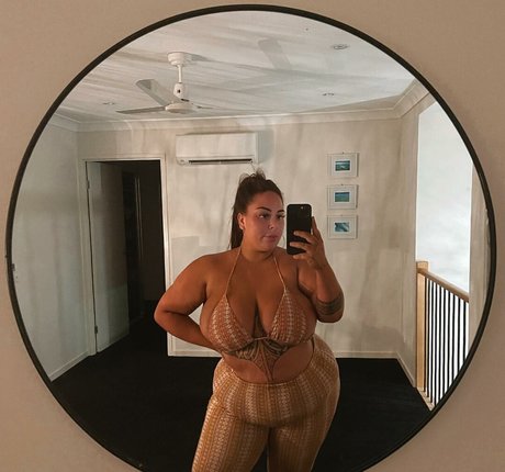 Antonia Waerea Adams onlyfans keak