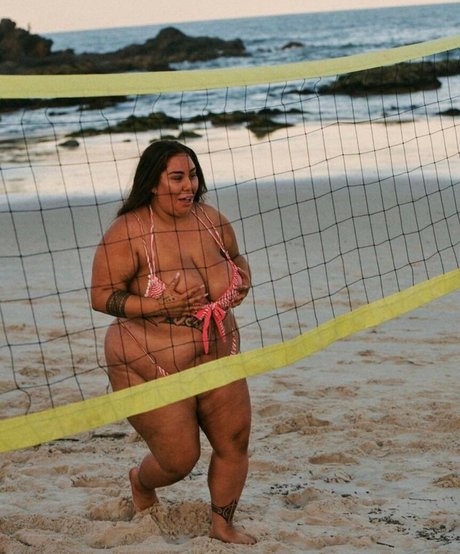 Antonia Waerea Adams onlyfans leaked pics