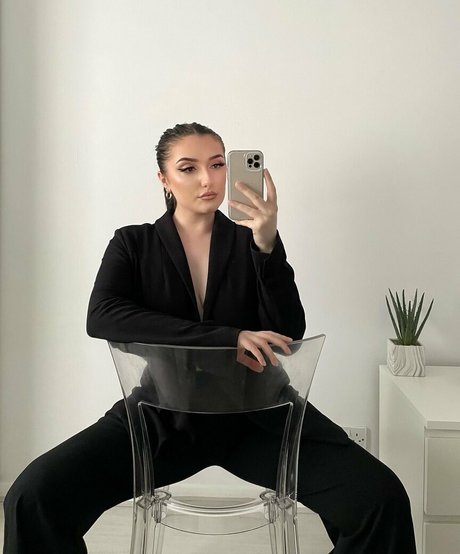 Sammie Warren only fans nude