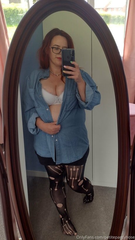 petitepantyhose leaked onlyfans