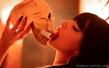 Riley Red onlyfans leakes