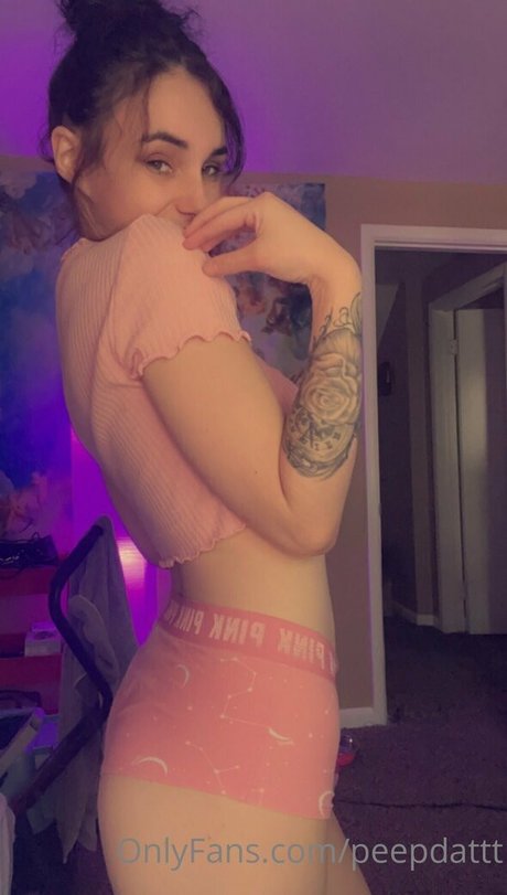 arab babe onlyfans top portrait