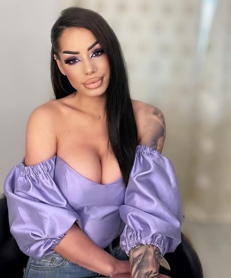 Patrisia Grebelnaia leaked onlyfans