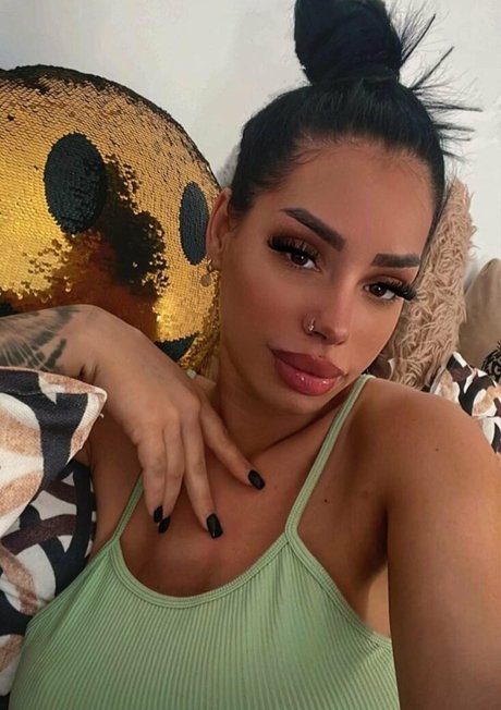 Patrisia Grebelnaia onlyfans nudes