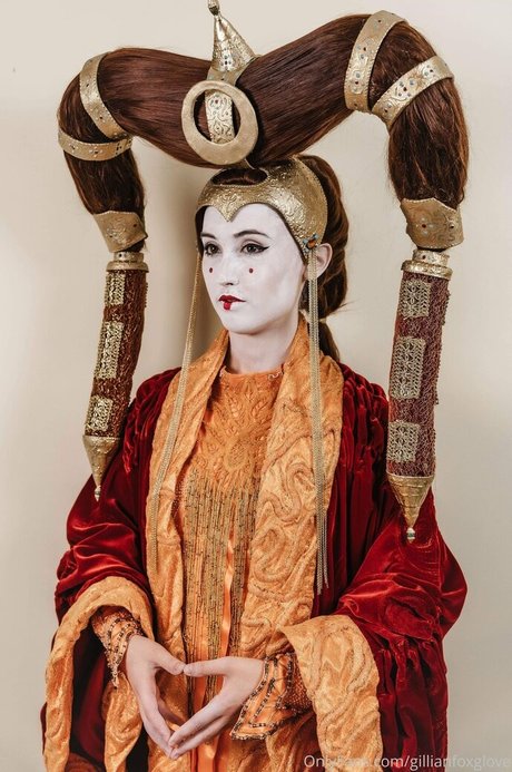 gillianfoxglove only fans pictures