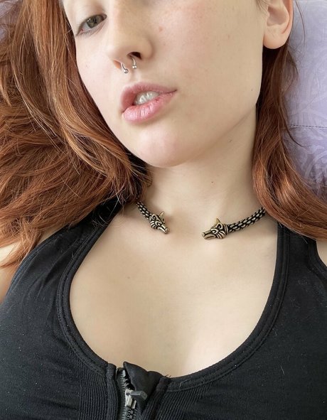 gillianfoxglove onlyfans topless