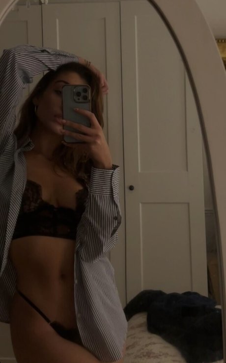 Leyla Sitki onlyfans content