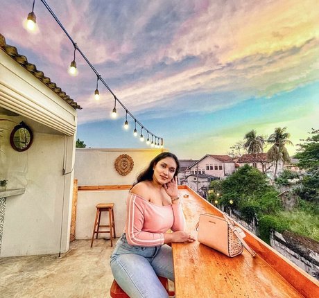 Nimesha Jayarathne onlyfans lean