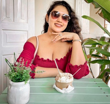 Nimesha Jayarathne free onlyfans porn