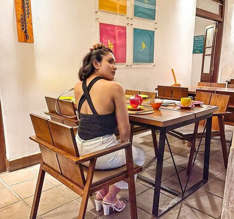 Nimesha Jayarathne onlyfans gratis