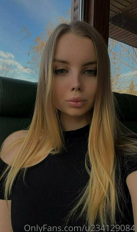 flora belll porn onlyfans