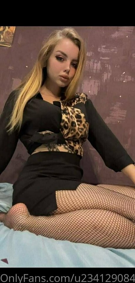 flora belll onlyfans porn leak