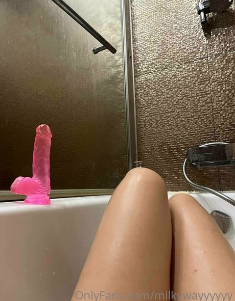 flora belll onlyfans naked pics