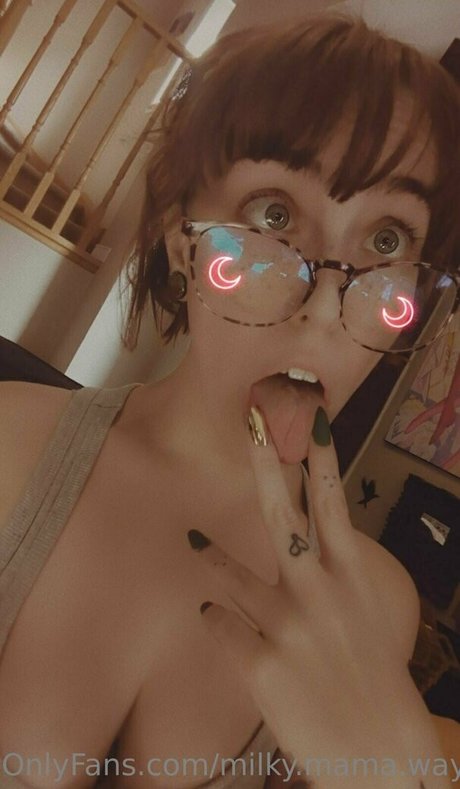 milky mama way onlyfans nude content