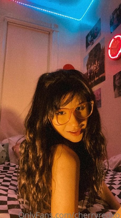 cherryredxo onlyfans pics