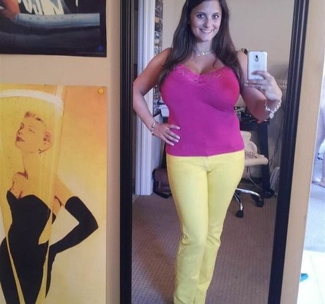 Avery Harwood onlyfans nude pictures