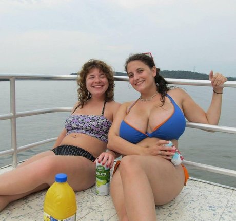 Avery Harwood onlyfans nude tits