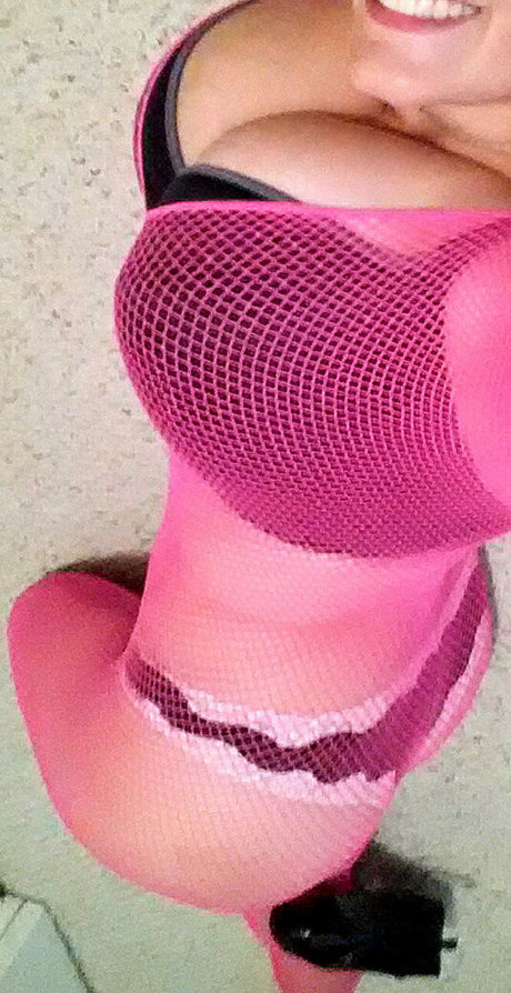 Avery Harwood onlyfans posts