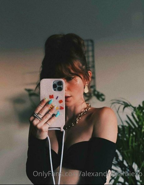 alexandrabarbiexo onlyfans nudes leaks