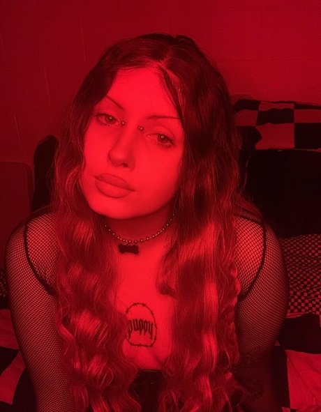 gothbabybrat only fans nude leaks