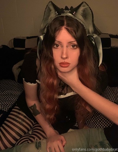 gothbabybrat onlyfans nude pics