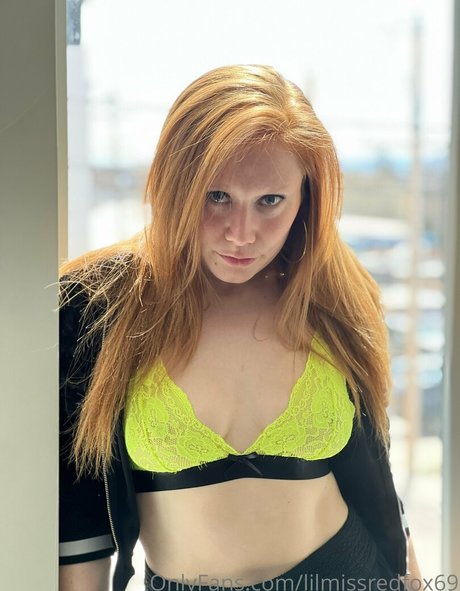 lilmissredfox69 onlyfans leaks sex