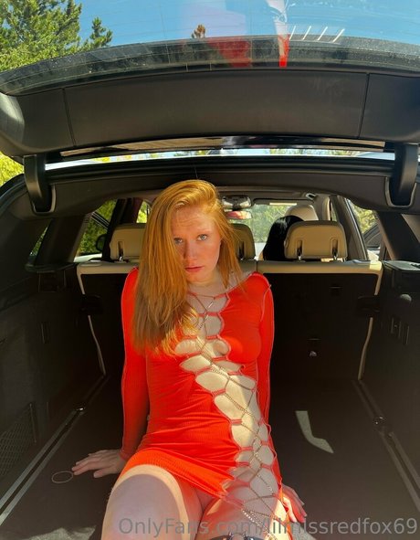 lilmissredfox69 onlyfans de