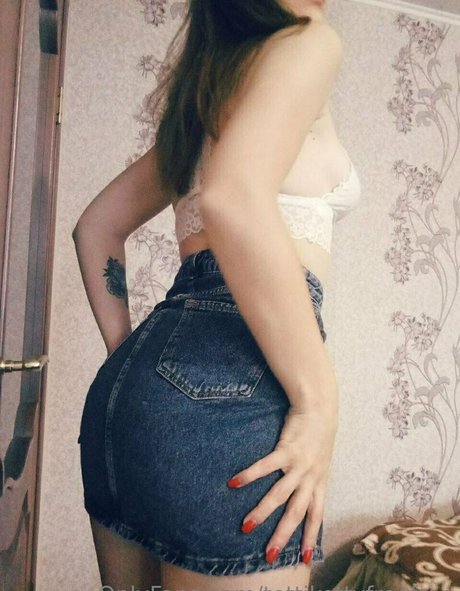 tettikettyfreefree strip onlyfans